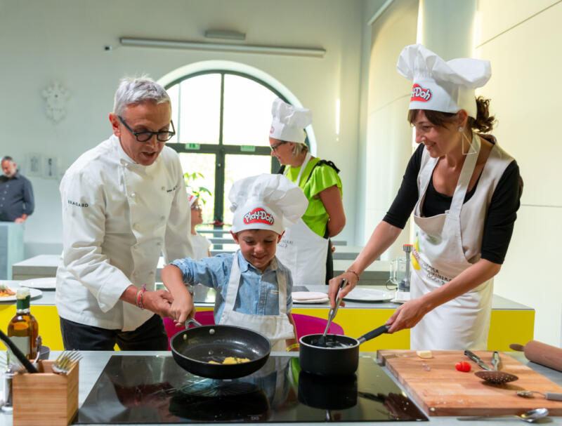 Bruno Barbieri e Play-Doh insieme per beneficenza