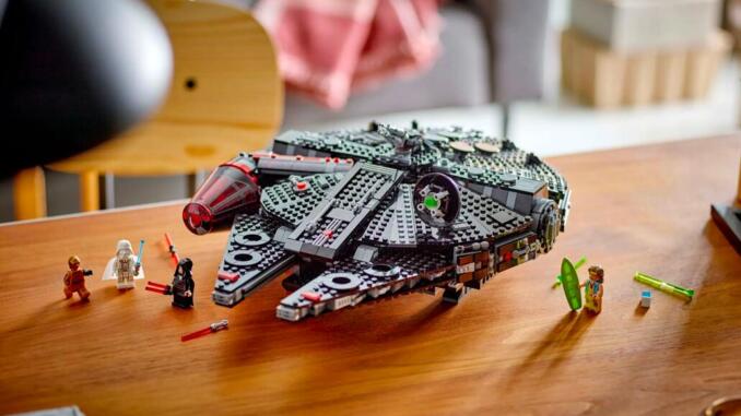 Lego presenta il nuovo set Dark Falcon di Star Wars