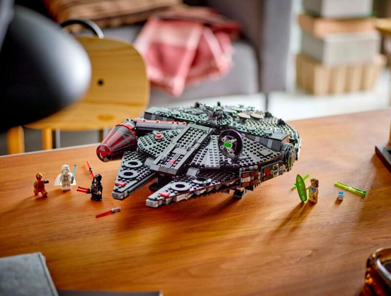 Lego presenta il nuovo set Dark Falcon di Star Wars